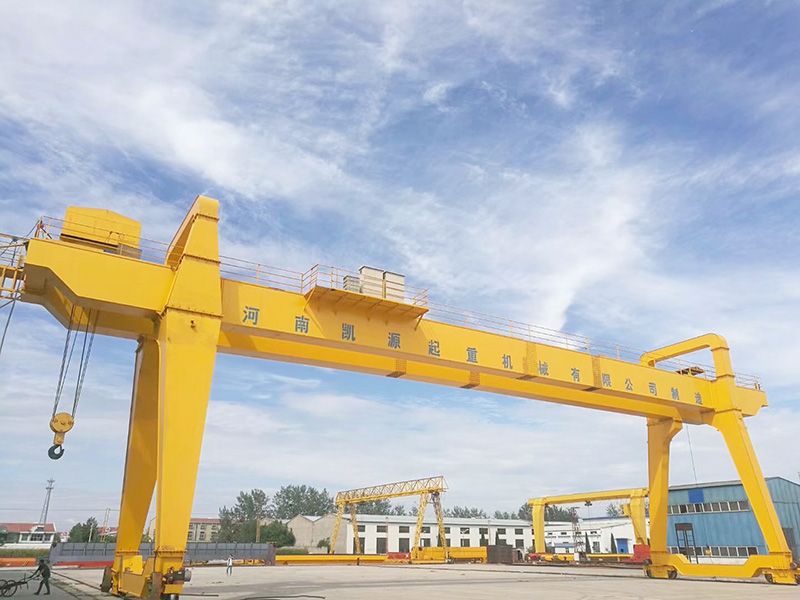 雙梁門式起重機(jī)