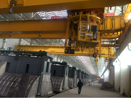 什么是鋁電解多功能機(jī)組？